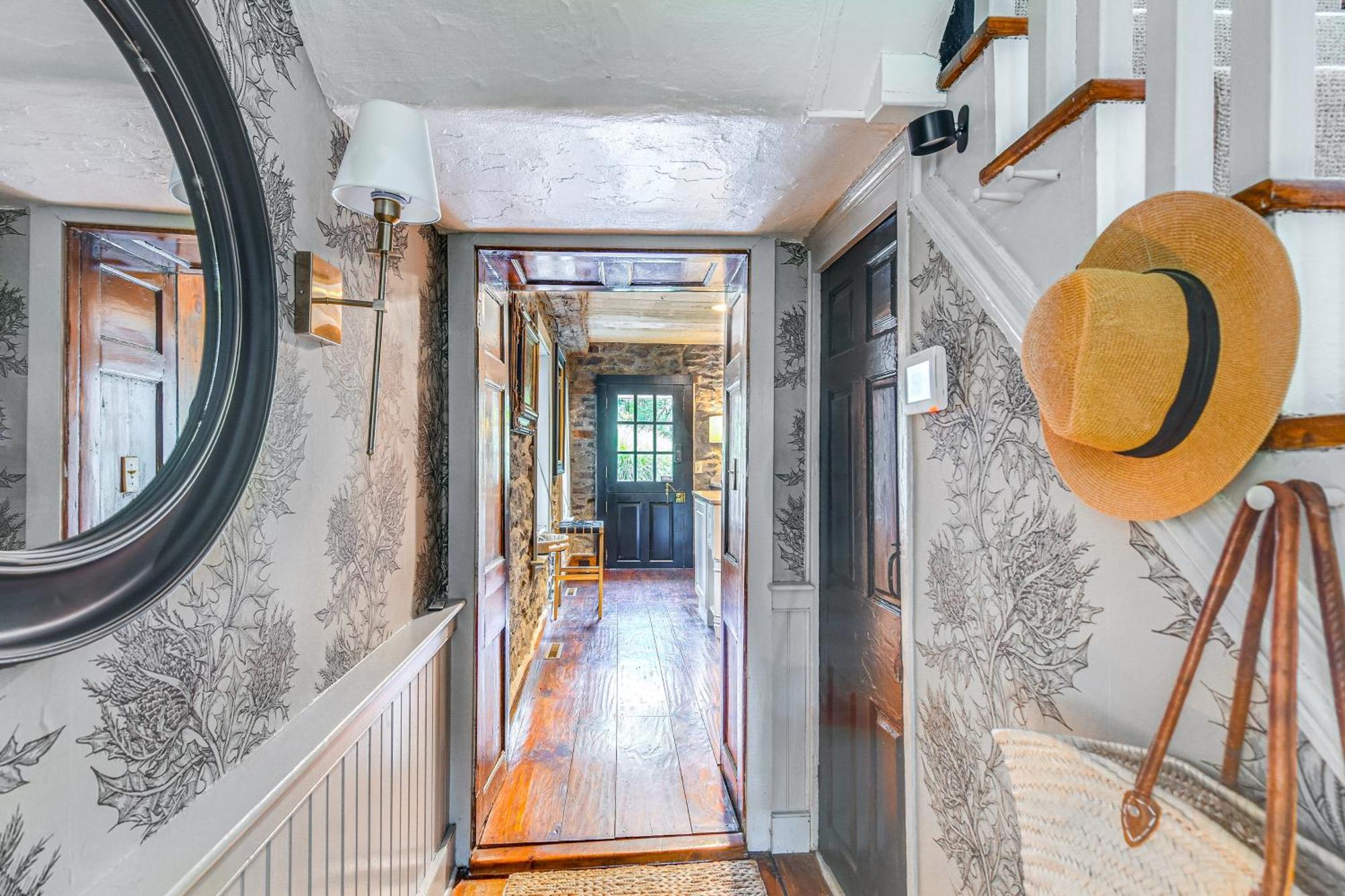 Enchanting Stone Cottage, Steps To Delaware Canal * Kintnersville